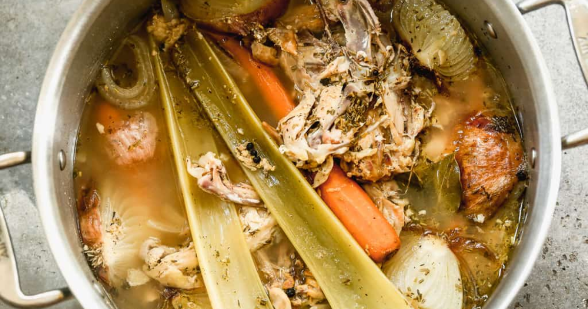 How to Make Chicken Stock from Rotisserie Chicken: A Flavorful, Easy Recipe